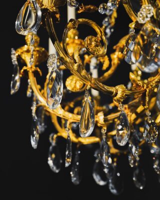 Delisle wishes you the best for this new year 2022 🔥 Bohemia Crystal on gold plated chiseled bronze makes the light sparkle magically ✨ 🎥 @quentinvalleye . . . #bronzier #bespokelighting #lightdesigner #bronzierdart #ferronnier #delisleparis #customlighting #ferronnierdart #pendantlighting #designlight #designlighting #lightingdesigns #customlightfixtures #lightingfixture #madeinfrance #madeinparis #interiordesign #chandelierdesign#chandelierlighting #bohemiacrystal