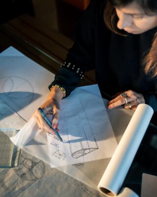 Each creation starts with a drawing ! Dive into the world of our new contemporary collection, Parhelia, designed by @holocene_design.🖋️⭐ . . . #Delisle #inspiration #lights #drawing #lightingdesigner #bespokelightings #custommade #madeinfrance #savoirfaire #bronzierdart #interiordesign #designdinterieur #frenchsavoirfaire #artisanatfrancais #artisanatdart #frenchluxury #newcollection #design #creation #art #architectureinterior #interiordesigner